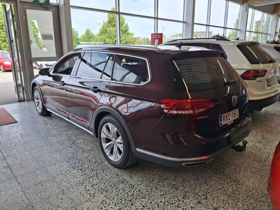 VOLKSWAGEN Passat 2017