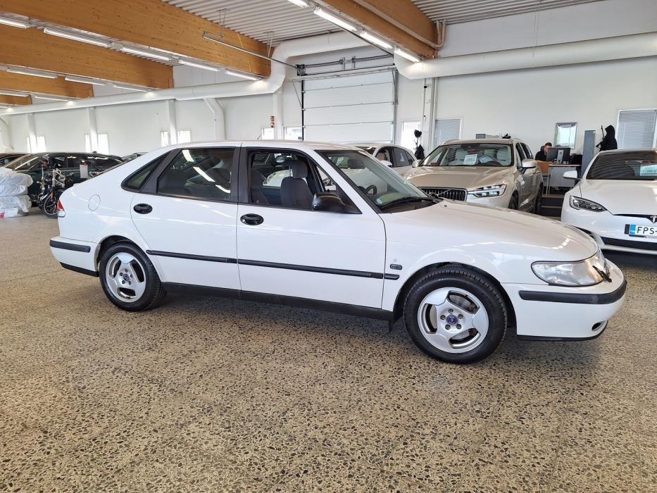SAAB 9-3 2000