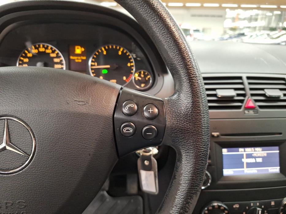 MERCEDES-BENZ A 2010