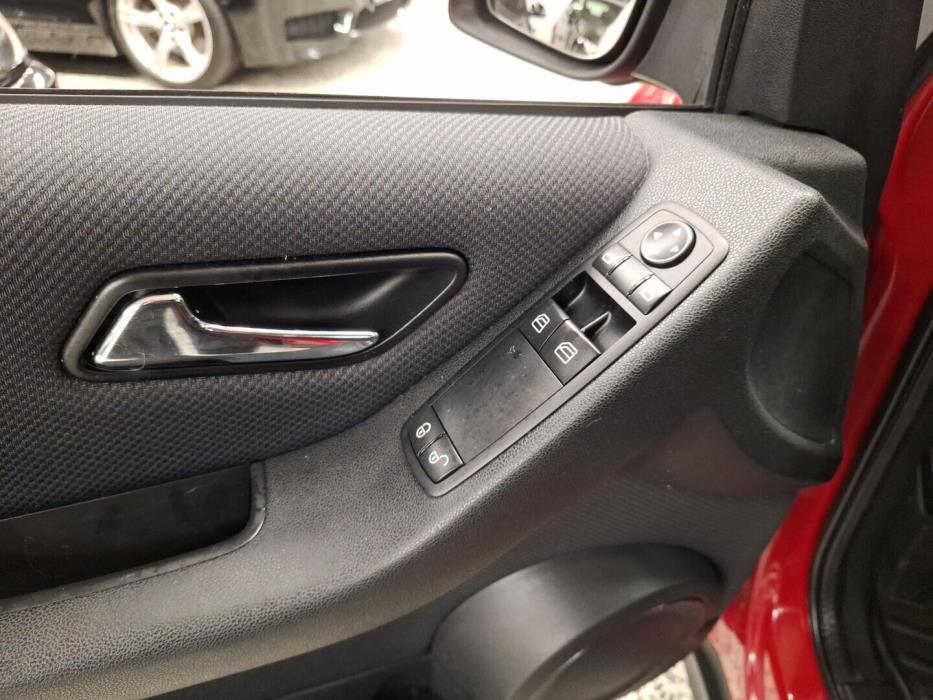 MERCEDES-BENZ A 2010