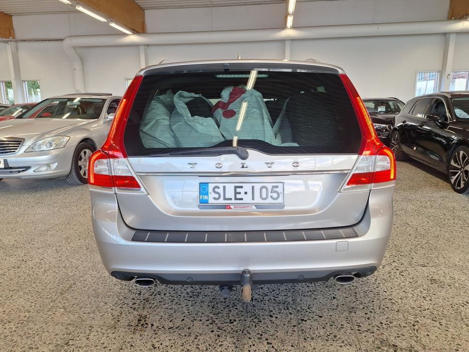 VOLVO V70 2014
