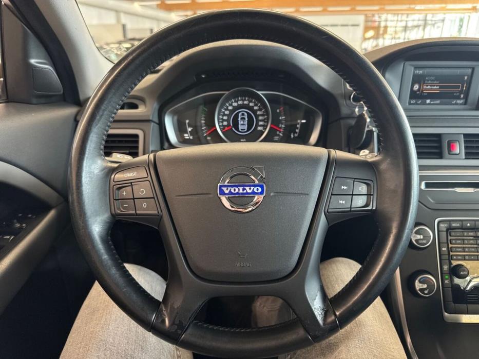 VOLVO XC70 2014