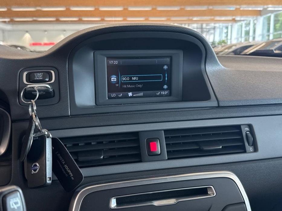 VOLVO XC70 2014