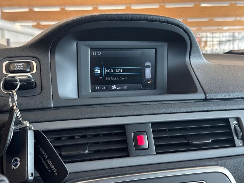 VOLVO XC70 2014
