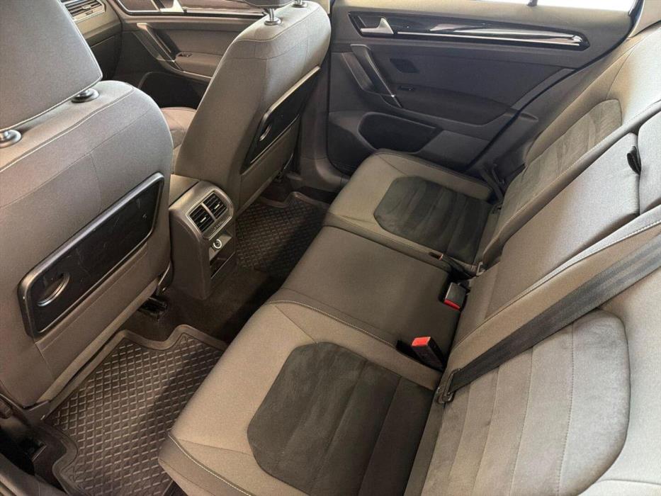 VOLKSWAGEN Golf Sportsvan 2015