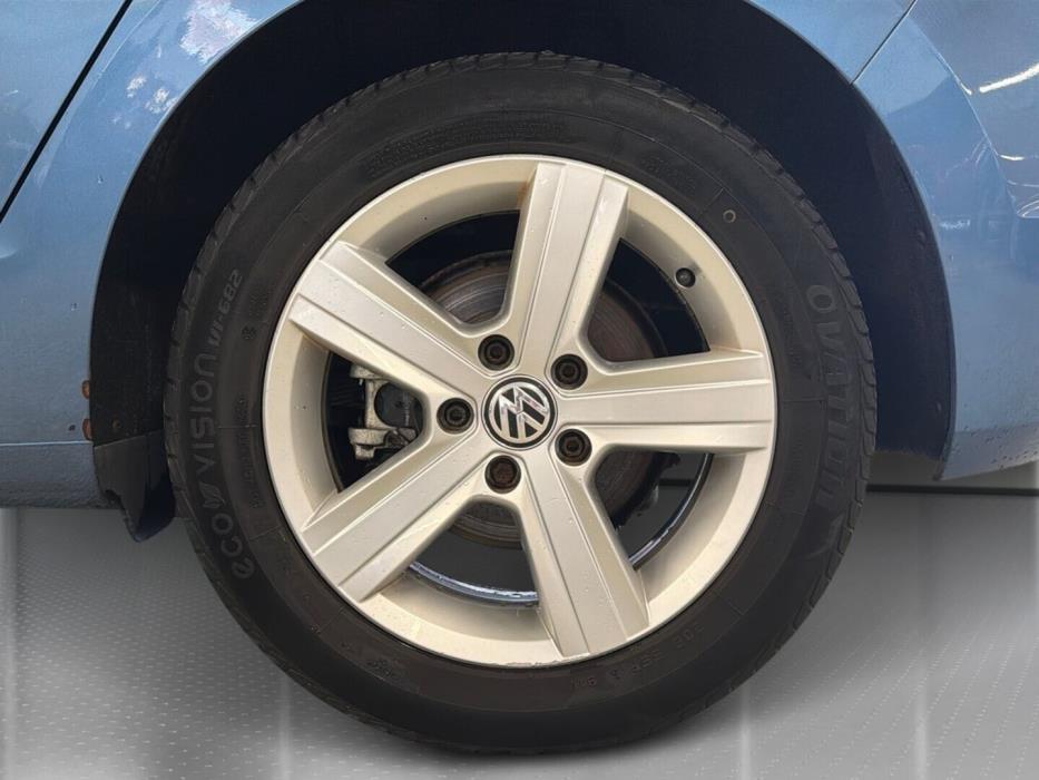 VOLKSWAGEN Golf Sportsvan 2015