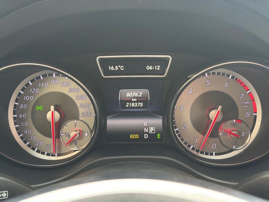 MERCEDES-BENZ CLA 2015