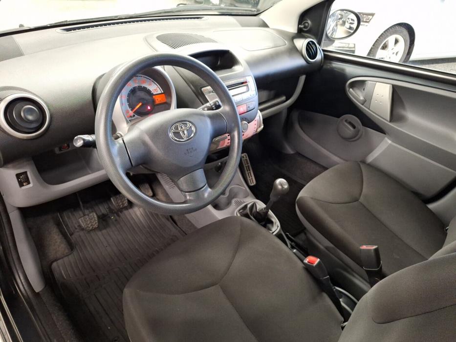 TOYOTA AYGO 2012