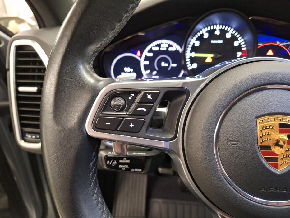 PORSCHE Cayenne 2022