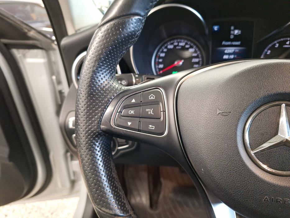 MERCEDES-BENZ C 2015