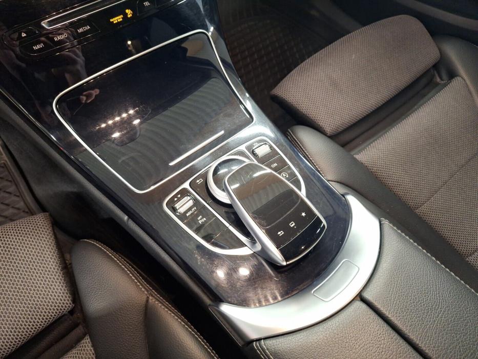 MERCEDES-BENZ C 2015