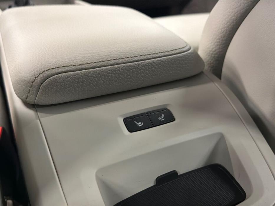 VOLVO XC60 2019