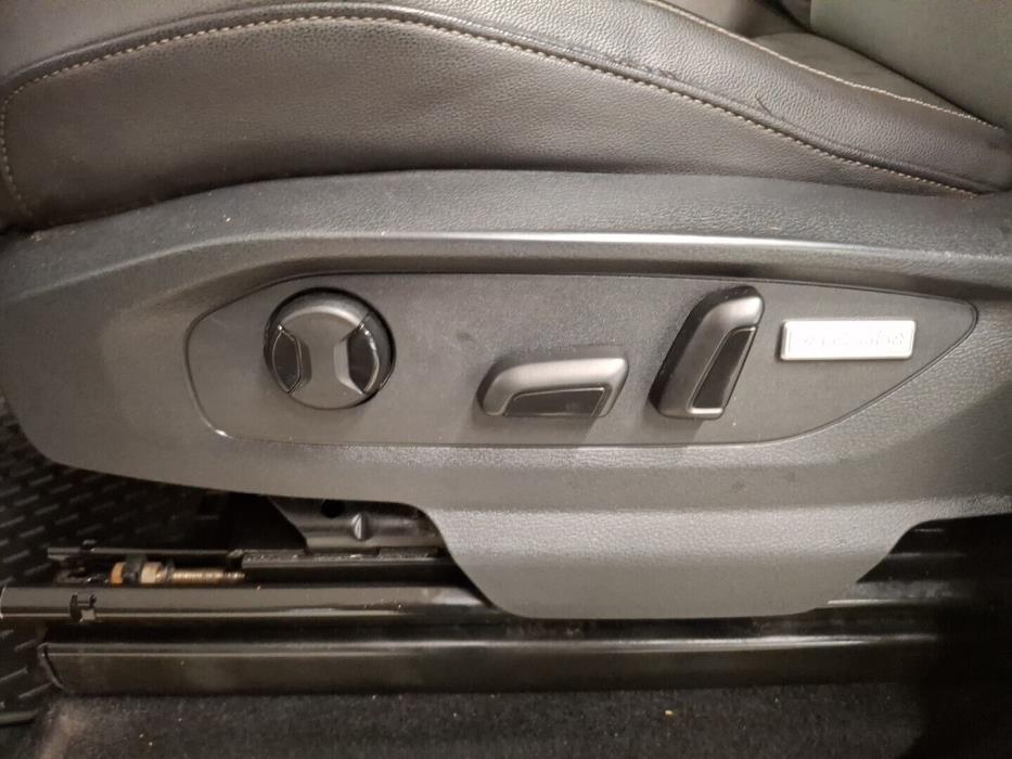 VOLKSWAGEN Amarok 2020