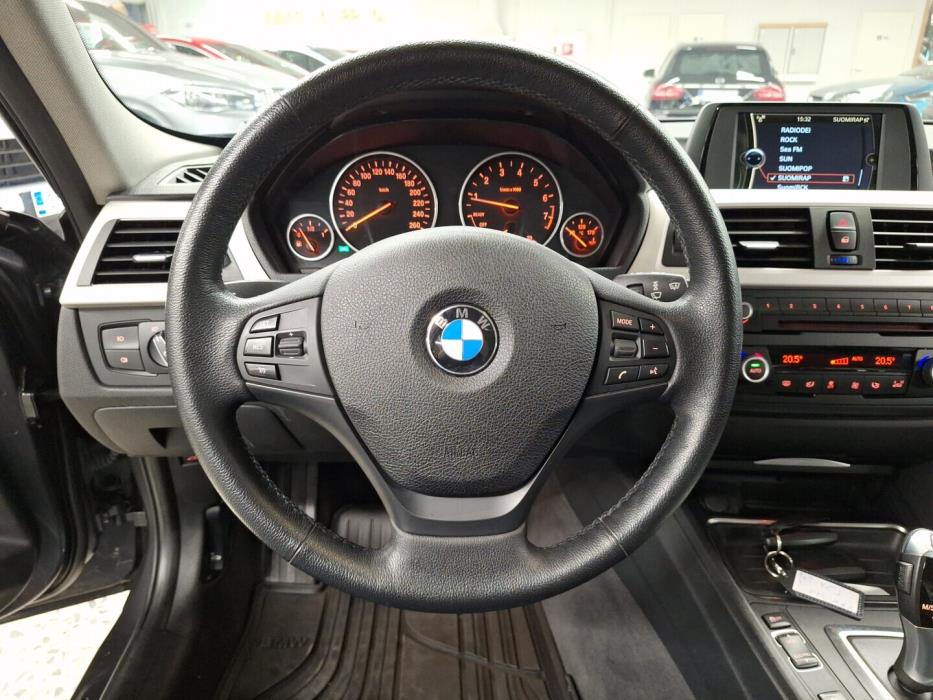 BMW 320 2013