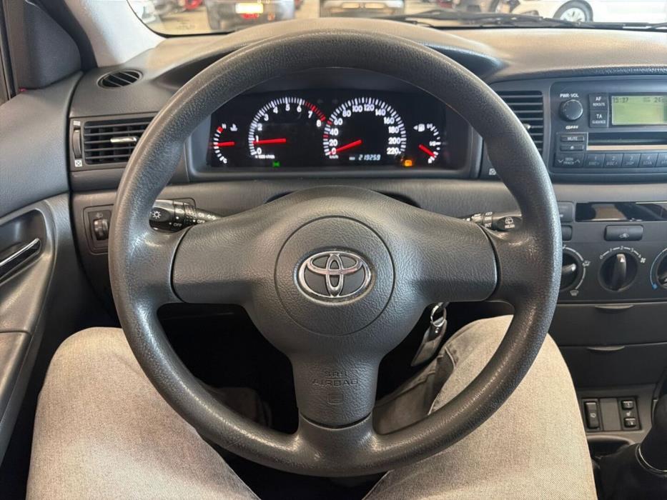 TOYOTA Corolla 2005