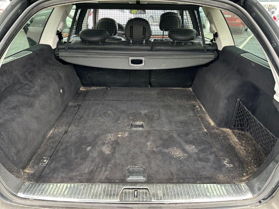 MERCEDES-BENZ E 2009