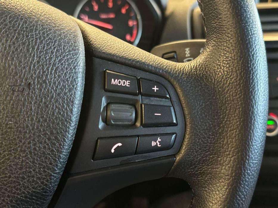 BMW 118 2012