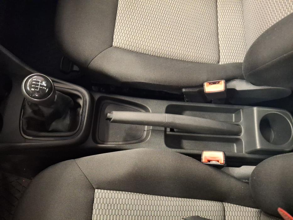 VOLKSWAGEN Polo 2014