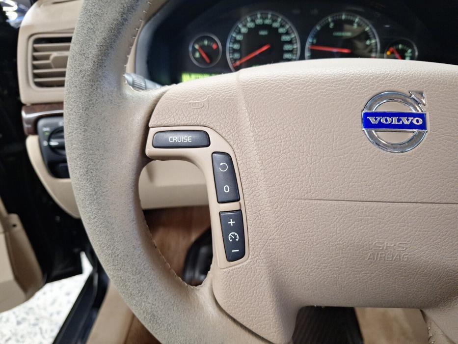 VOLVO S80 2004