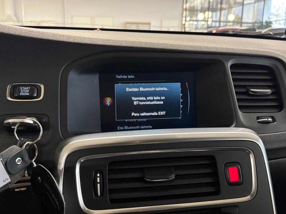 VOLVO V60 2017