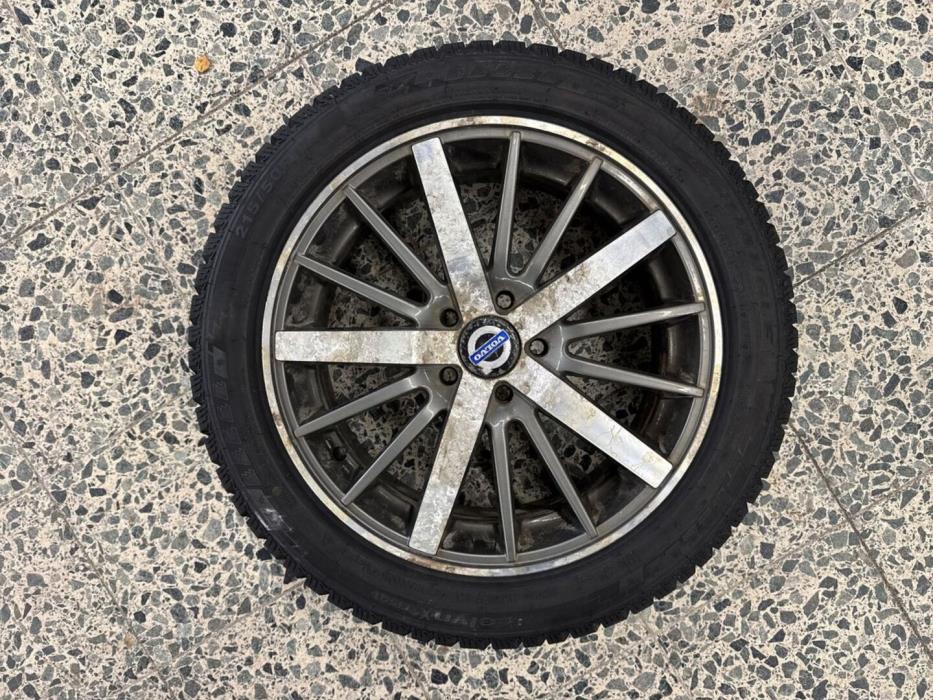 VOLVO V60 2017