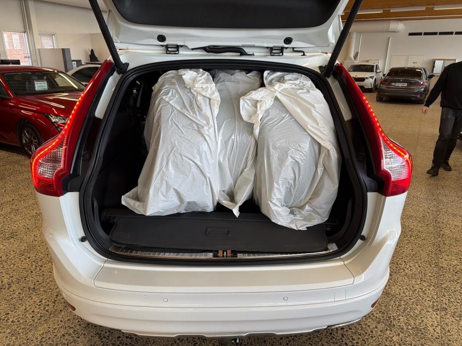 VOLVO XC60 2015