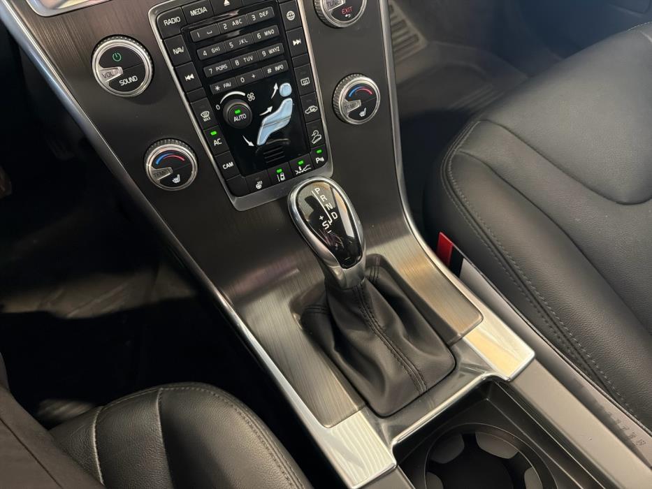 VOLVO XC60 2015