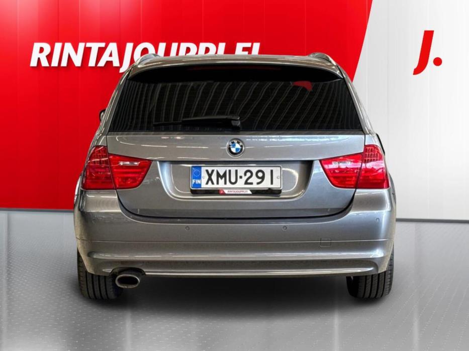 BMW 320 2012