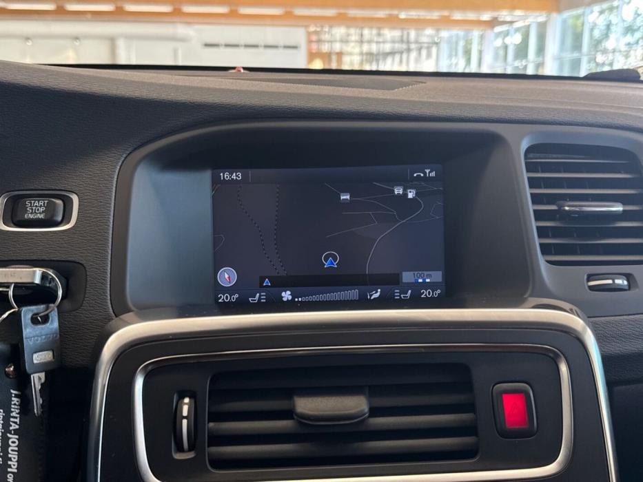 VOLVO V60 2011