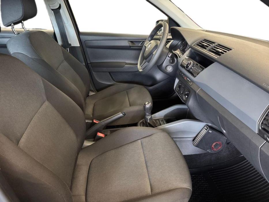 SKODA Fabia 2015