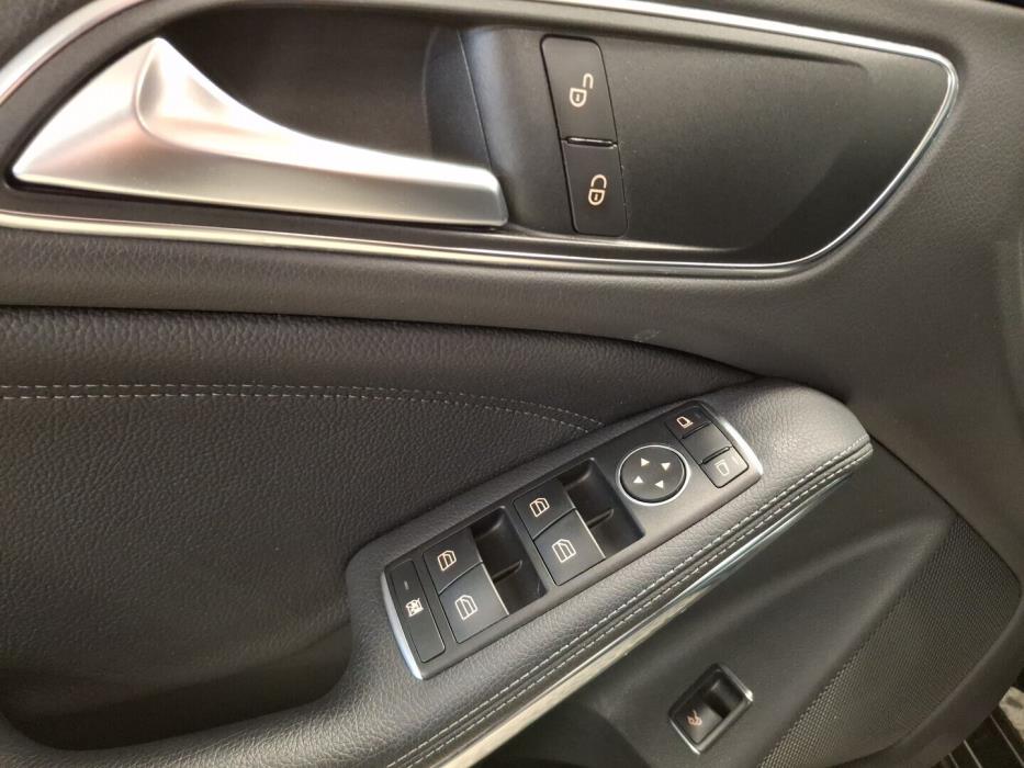 MERCEDES-BENZ CLA 2016