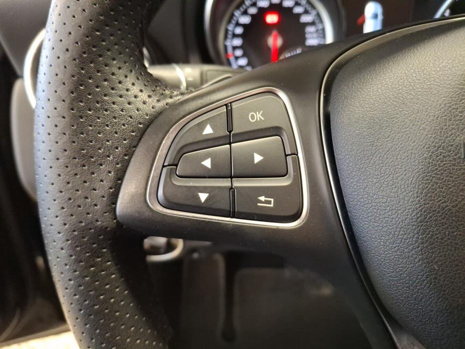 MERCEDES-BENZ CLA 2016