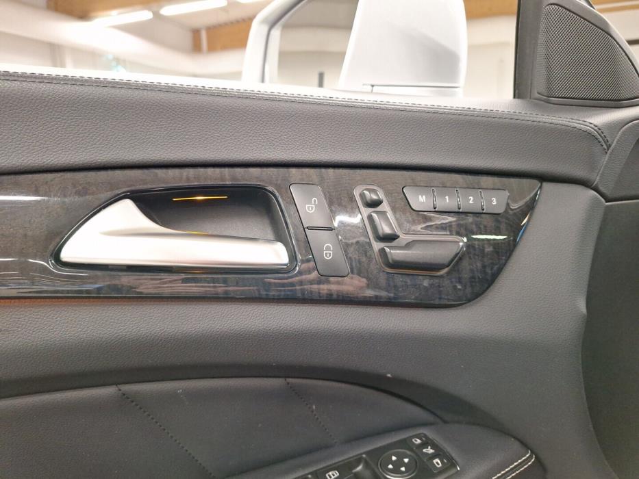 MERCEDES-BENZ CLS 2011