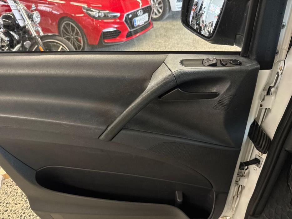 MERCEDES-BENZ Vito 2012