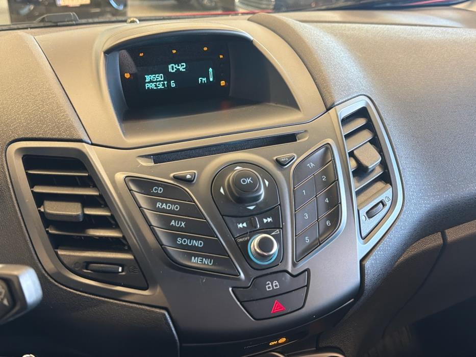 FORD Fiesta 2015