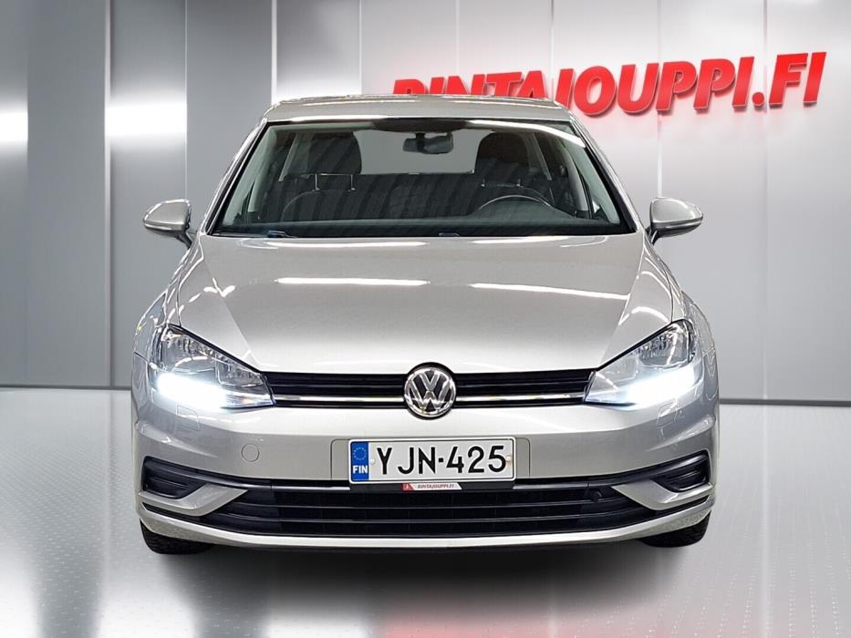 VOLKSWAGEN Golf 2017