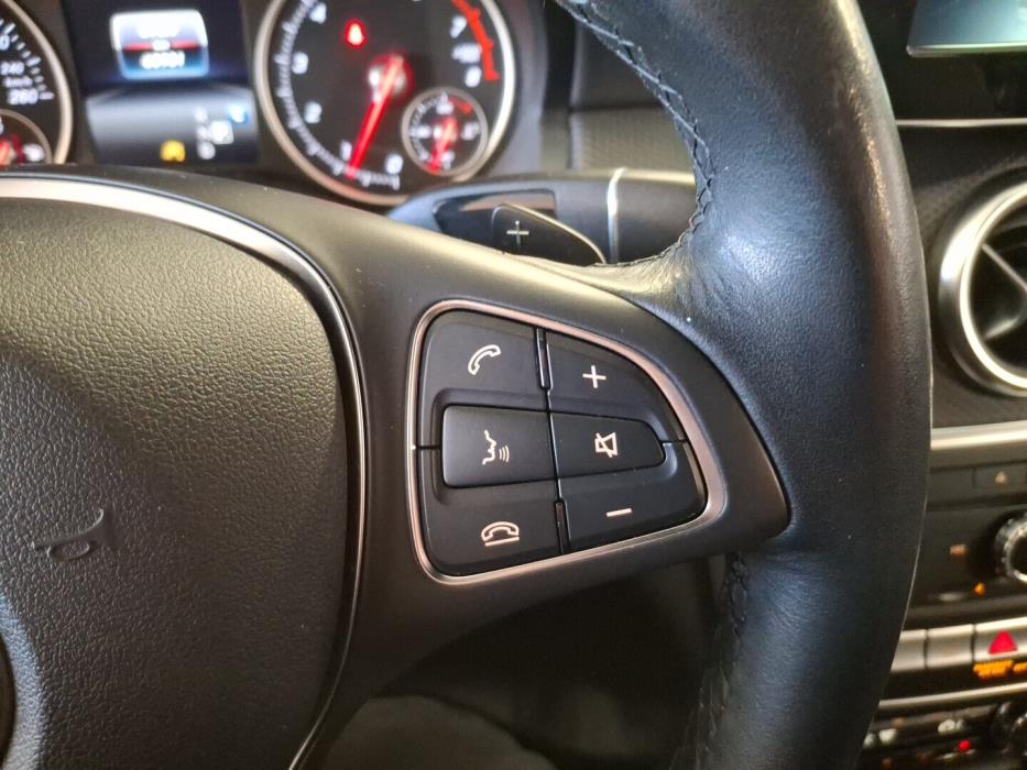 MERCEDES-BENZ A 2017