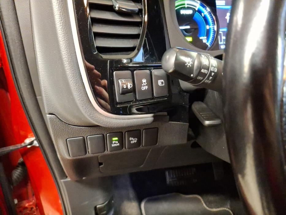 MITSUBISHI Outlander PHEV 2019