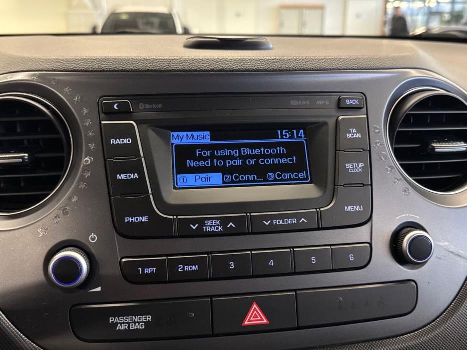 HYUNDAI i10 2018