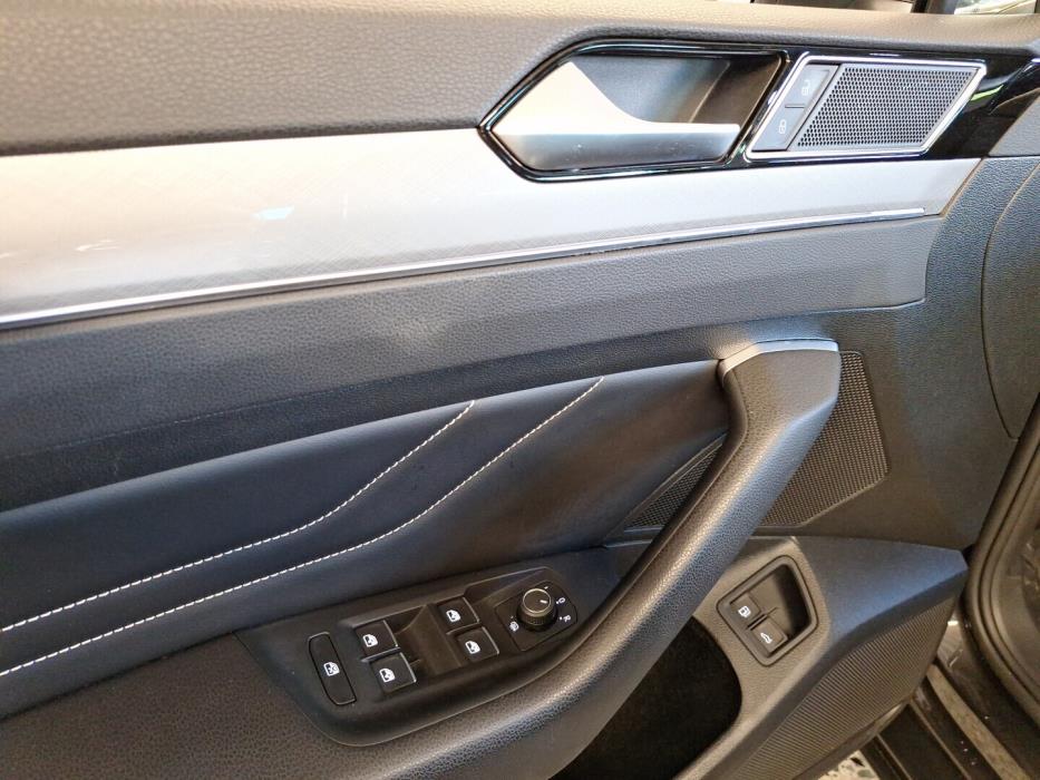 VOLKSWAGEN Passat 2020