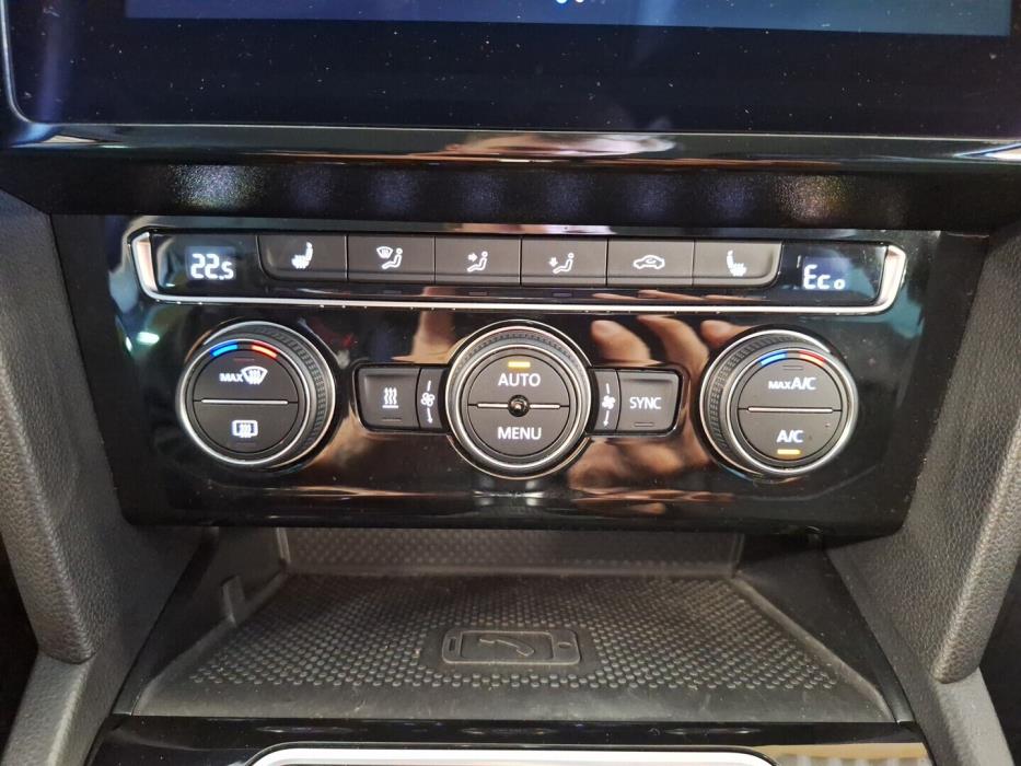 VOLKSWAGEN Passat 2020