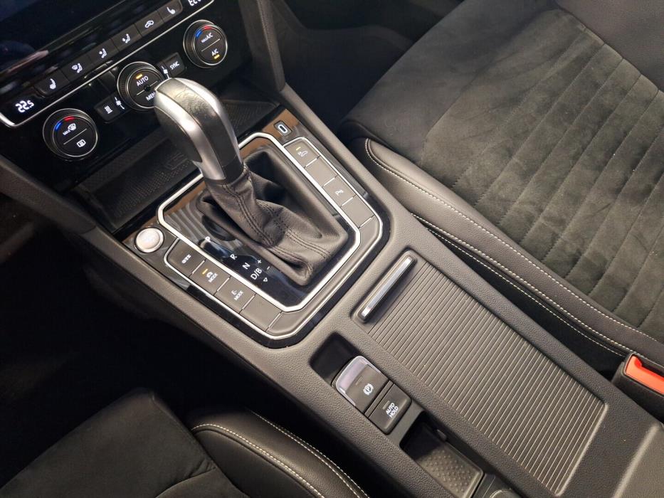 VOLKSWAGEN Passat 2020