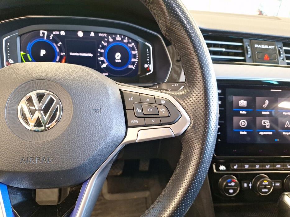VOLKSWAGEN Passat 2020