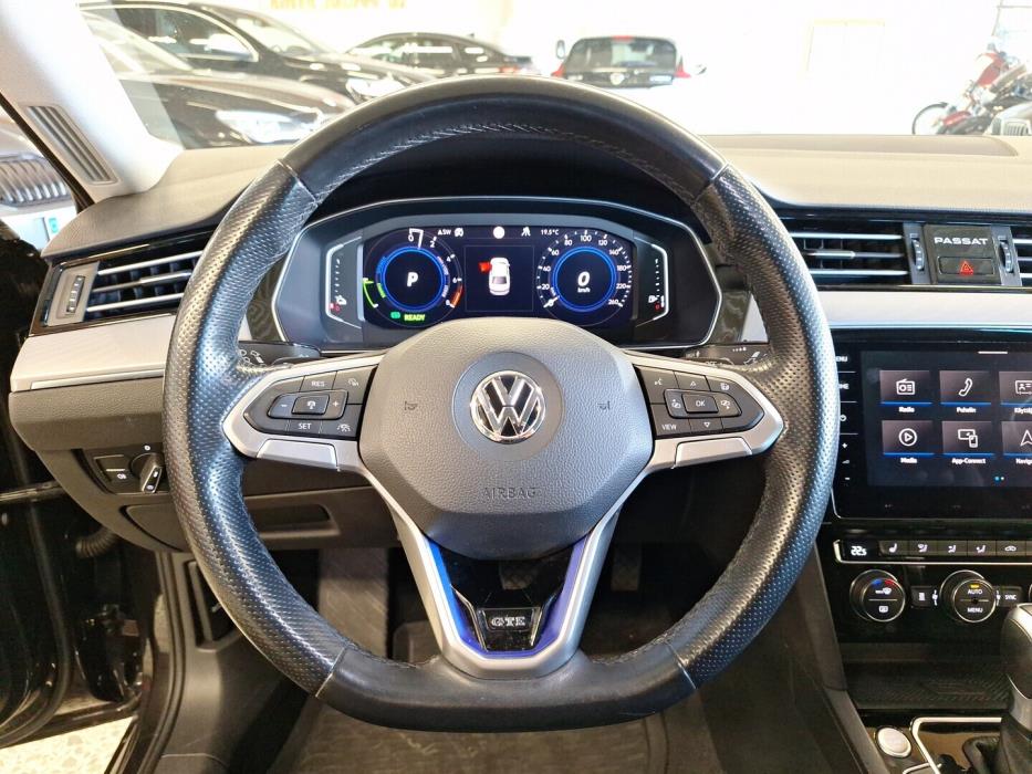 VOLKSWAGEN Passat 2020