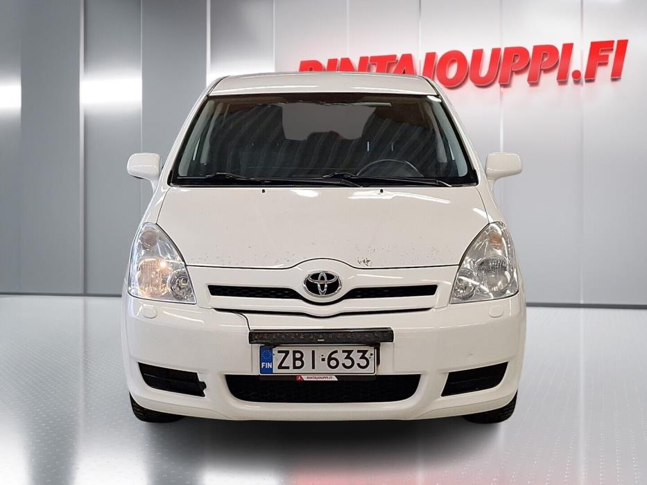 TOYOTA Corolla Verso 2006