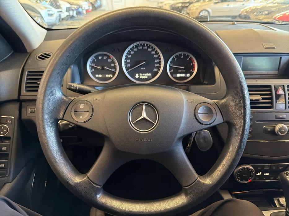 MERCEDES-BENZ C 2009