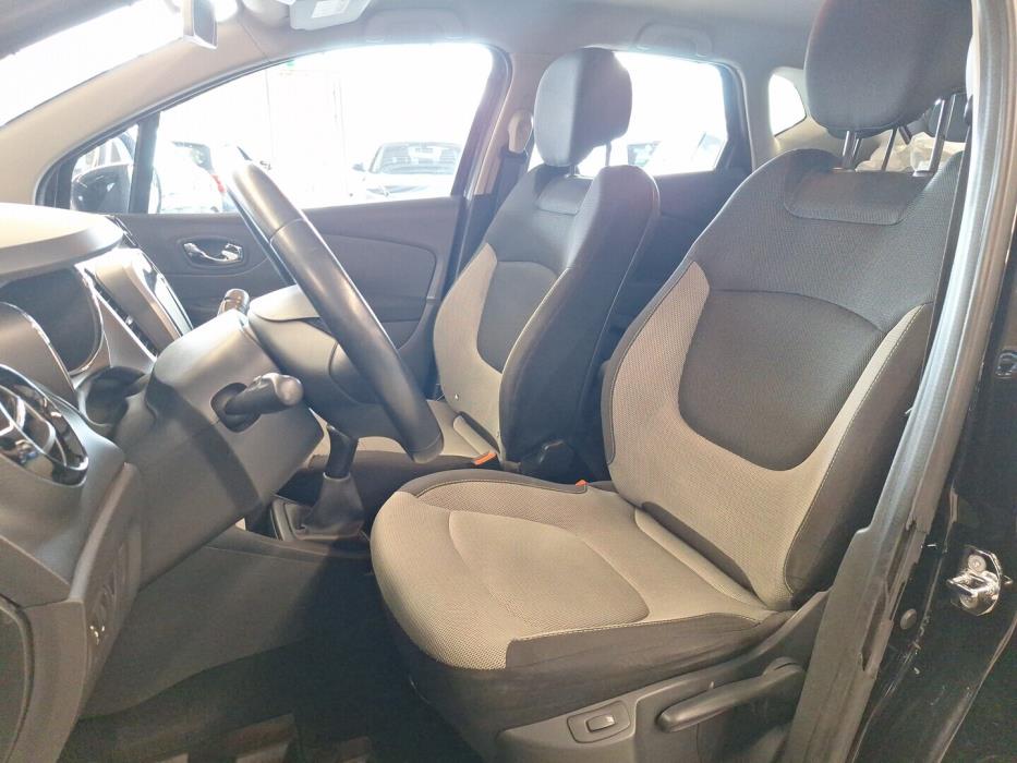 RENAULT Captur 2015