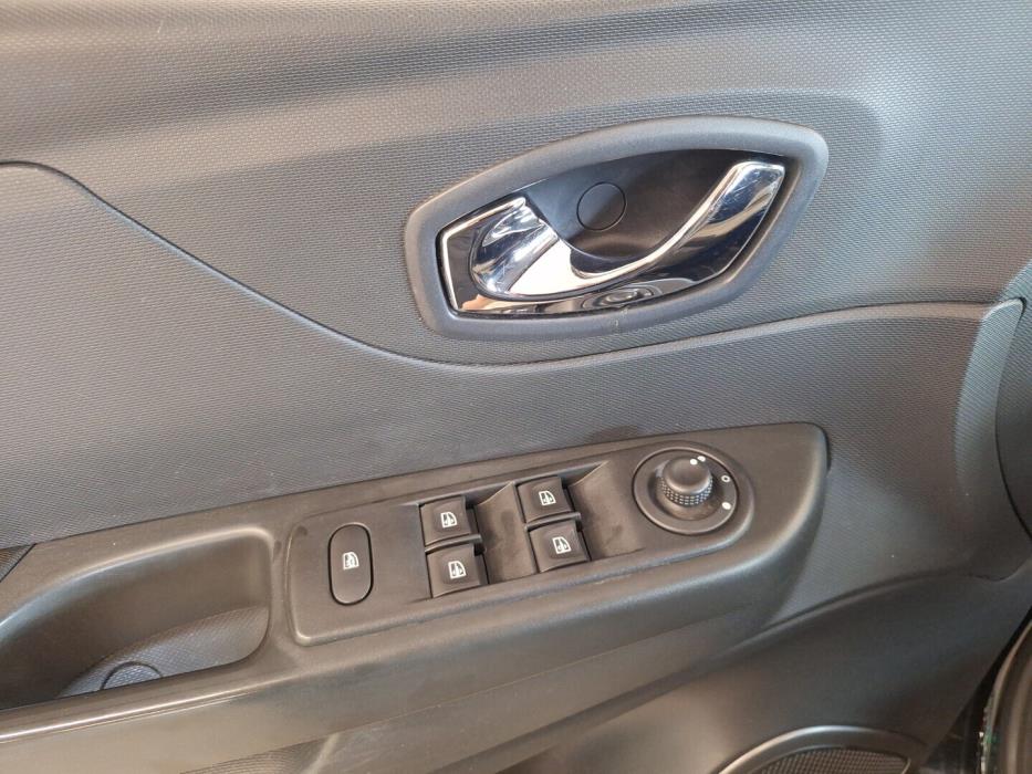 RENAULT Captur 2015