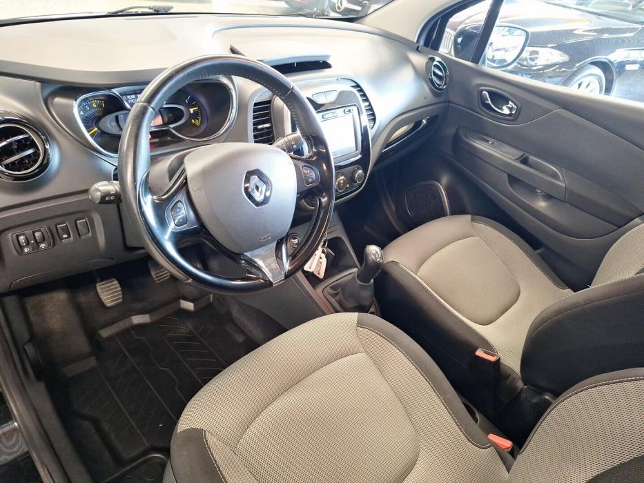 RENAULT Captur 2015