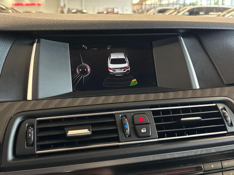 BMW 520 2015